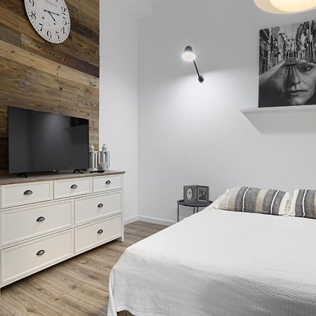 Niron Apartament Dom Z Papieru Lizbona Pila Exterior photo